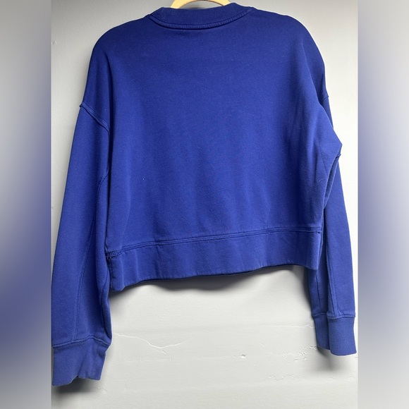 Women’s under armor crew neck - Picture 3 of 3